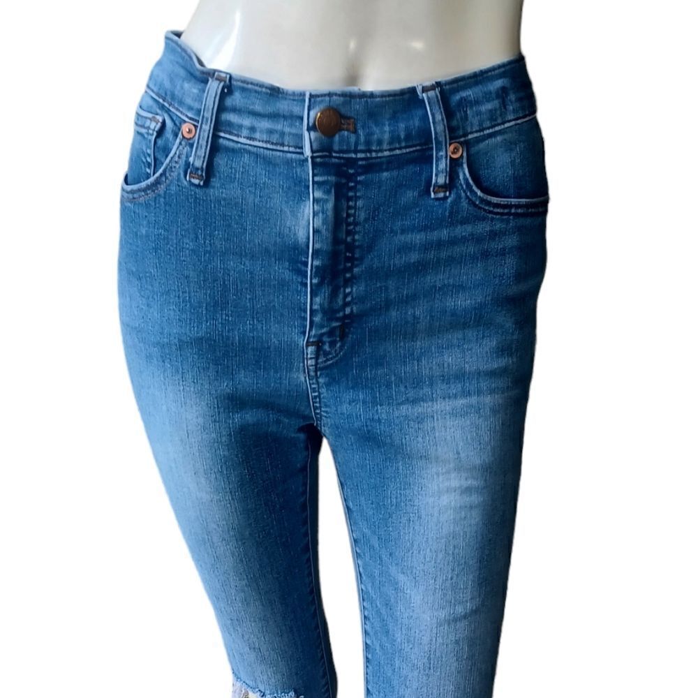 690647.........Madewell Skinny Jeans Size 29, 25 1/2"Inseam 9 1/2"Rise